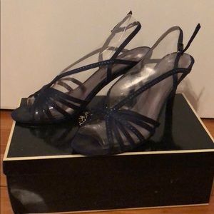 I.Miller Navy Heels